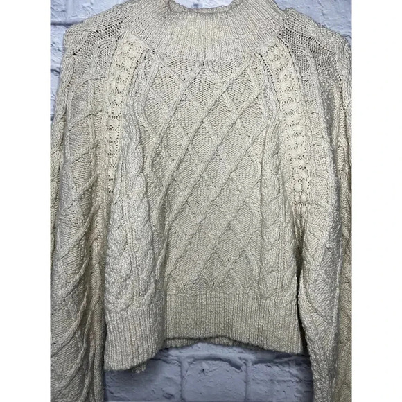 Free People cable knit cropped pullover sweater, size XS. - Picture 5 of 9